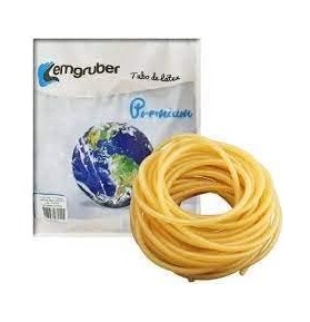 Técnico de enfermagem. Rolo de tubo de látex cor natural da marca Emgruber, com embalagem ao fundo.